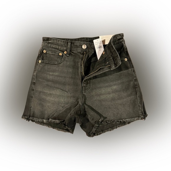COPY - NWT American Eagle Women’s Highest Rise 90’s Boyfriend Denim Shorts Blac… - Picture 1 of 4